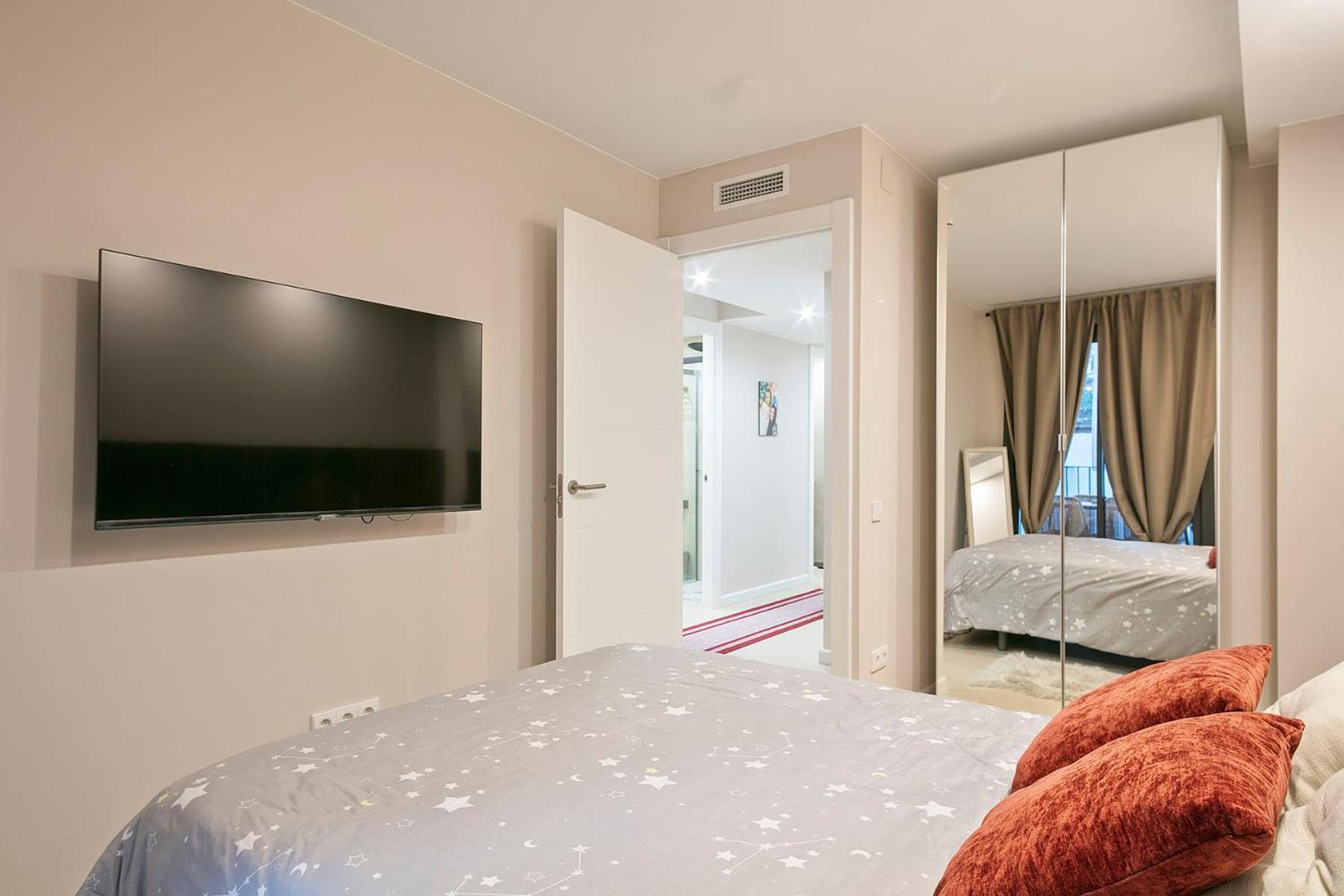 Your Home- Apartment Camp Nou Baj L'Hospitalet de Llobregat Buitenkant foto